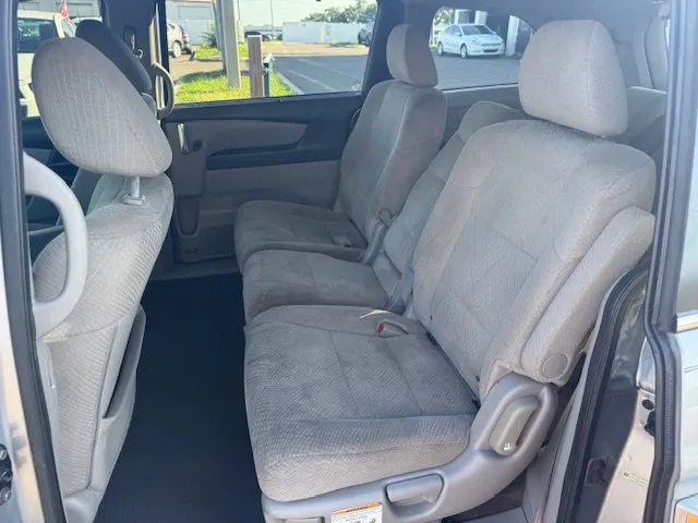 2016 Honda Odyssey - 5FNRL5H35GB043769 - Image #6